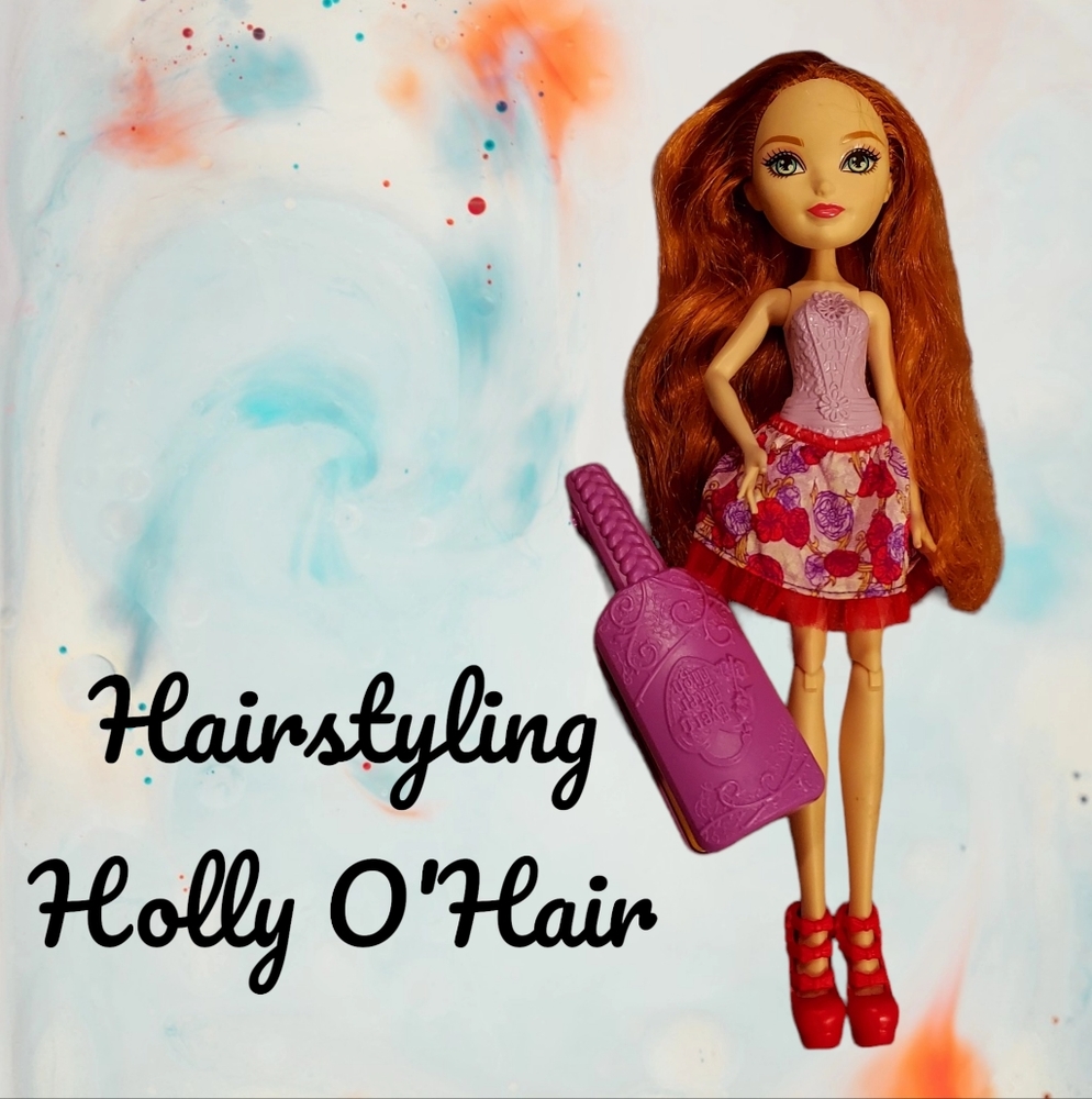 EVER AFTER HIGH Holly O'Hair Hairstyling Doll